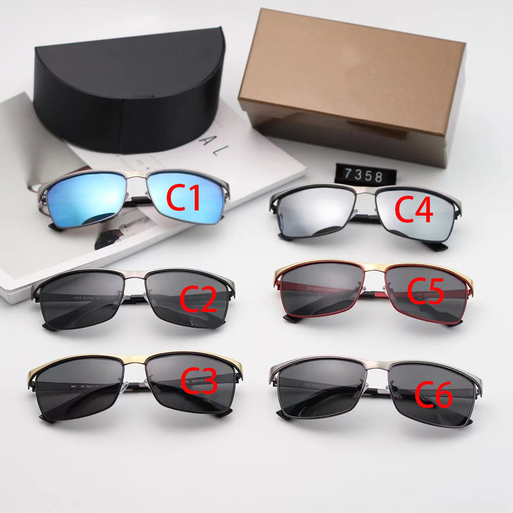 Sunglasses with Polarized Lenses