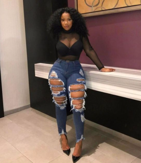 High-Rise Ripped Jeans - Stylish Destroyed Blue Pencil Pants