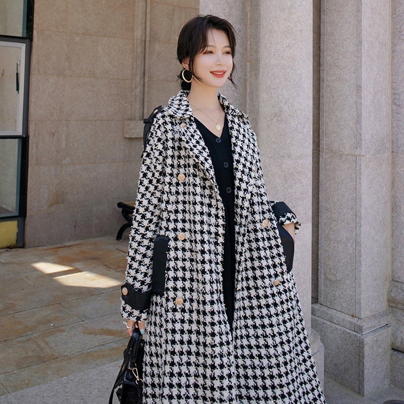Retro Black Woolen Coat for a Slimmer Waist